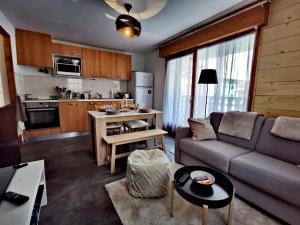 Résidence Chanteneige - Appartement lumineux et rénové MAE-1181