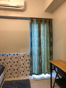 1br with balcony 30flr T4