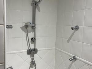 Maisons de vacances Spacieuse maison familiale 11 pers. avec jardin pres du port de Capbreton - FR-1-239-1001 : photos des chambres