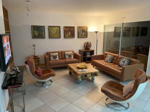 Maisons de vacances Spacieuse maison familiale 11 pers. avec jardin pres du port de Capbreton - FR-1-239-1001 : photos des chambres