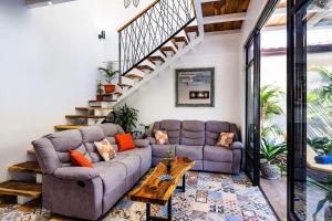 Tropical Hideaway w - Pool