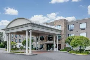 Holiday Inn Express Hotel and Suites Valparaiso by IHG - Knox