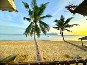 -20 percent OFF! Private BEACH FRONT house Sunset