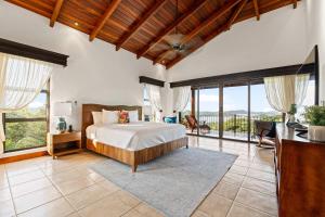 Spectacular Ocean Views Infinity Pool