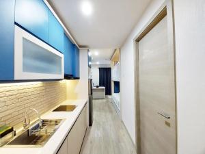 Cozy Stay Studio at Mataram City Apartment By Travelio