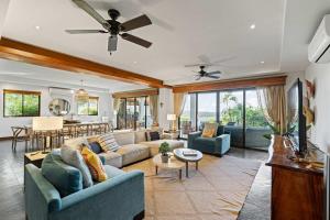 Spectacular Ocean Views Infinity Pool