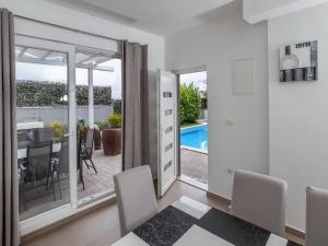 Apartment Villa Andelka with Swimming Pool