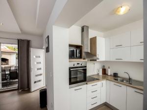 Apartment Villa Andelka with Swimming Pool