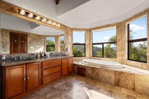 Spectacular Ocean Views Infinity Pool