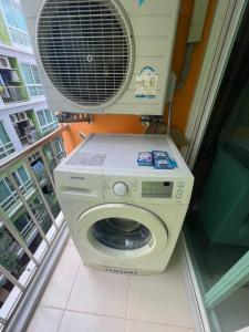 Cozy room at Huai Khwang close to MRT