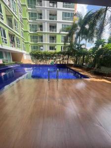 Cozy room at Huai Khwang close to MRT