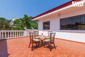 Casa Enchante by StayVista - Pool, views, ping pong, and a lush lawn for a perfect retreat