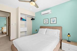 Brand New Condo Walking Distance to Playas del Coco Beach