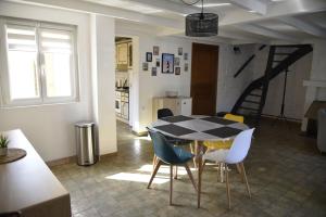 Maisons de vacances Gite sur Grand Fort Philippe : photos des chambres