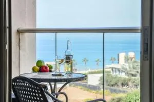 Herzliya Seaside Charming Home by Sea N' Rent - 荷兹利亚B