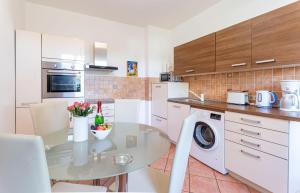 Kaiserbad-Heringsdorf-Lauschiges-Ferienhaus-Achtern