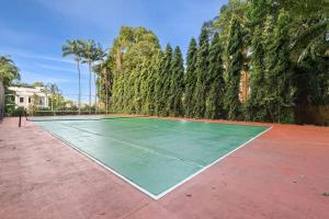 The MAGNA by Reef Stays