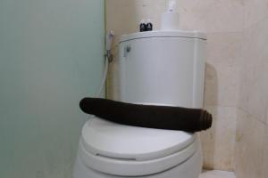 Spacious and Modern 2BR at Apartment Dago Butik By Travelio