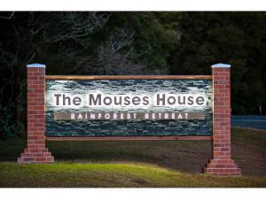 The Mouses House Rainforest Retreat