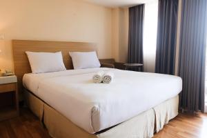 Strategic and Comfy 1BR at Braga City Walk Apartment By Travelio