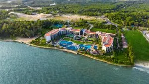 Vietsovpetro Ho Tram Beach Resort & Spa - Chợ Phước Hải