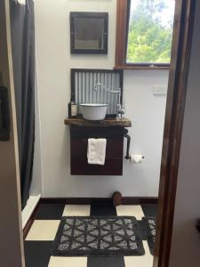 Mt Nebo Railway Carriage and Chalet