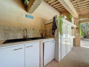 Villas Villa-Piscine-Tennis-Spa-French Riviera : photos des chambres