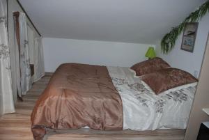 Maisons de vacances Maison entiere 5 chambres a 10mn a pied de l-entree principale du Circuit 24h Du Mans : photos des chambres