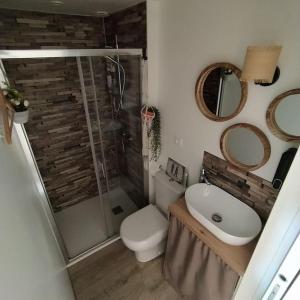 Maisons de vacances Maison entiere 5 chambres a 10mn a pied de l-entree principale du Circuit 24h Du Mans : photos des chambres