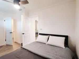 Cozy 2B1B Guest House with Private Entrance and Parking - مونروفيا