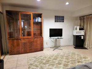 Private guest studio 5 minutes to Rodeo Drive and in great area