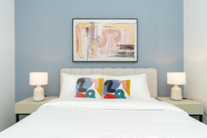 Tanzanite Tiara Residences - Picturesque Palm Living with Beach Access