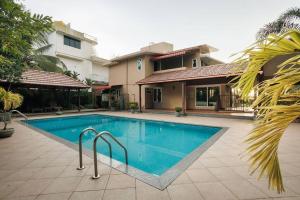 Azzure Ray by EWA Properties