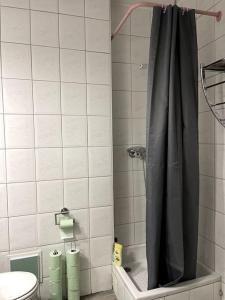 Appartements Studio 114 Robin - grand lit double, balcon : photos des chambres