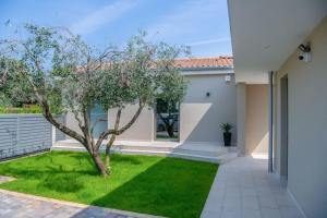 Villa Rhea, Marčana