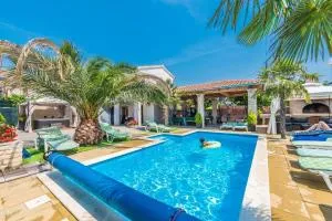 Apartments Tomo - Sukošan