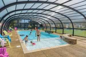 Campings Le Domaine De Mesqueau : photos des chambres