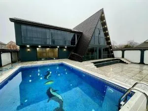 4 bedroom, 5 bathroom triangle - قوبا