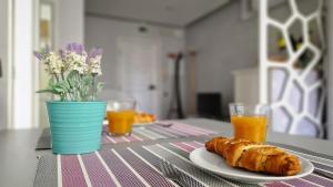 Pinos Getaway by LovelyStay