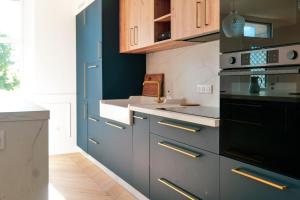 Jolie maison de ville rénovée avec goût proche toutes commodités quartier Arago Les Sables - 13 personnes