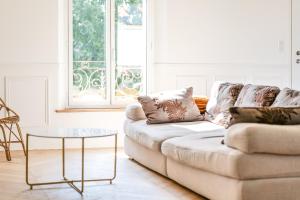 Jolie maison de ville rénovée avec goût proche toutes commodités quartier Arago Les Sables - 13 personnes