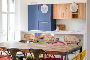 Jolie maison de ville rénovée avec goût proche toutes commodités quartier Arago Les Sables - 13 personnes