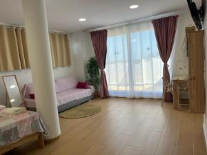 ALZIRA BONITA Apto con terraza y cama balinesa les barraques