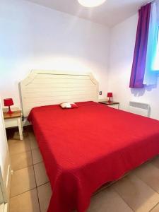 Appartement vue mer, terrasse, place de parking privée, proximité des commerces