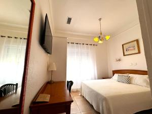 Hotels Hotel Les Flots Bleus : photos des chambres
