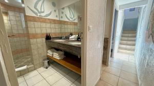 Hotels Hotel Les Flots Bleus : photos des chambres