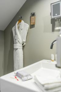 Hotels Dolce by Wyndham Versailles - Domaine du Montcel : Appartement Premium avec Lit King-Size