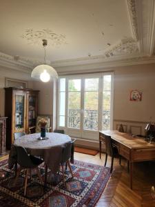 Appartements Appartement Haussmannien : photos des chambres