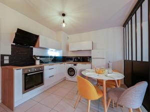 Appartements L-Alba Rosso - Climatisation, parking et terrasse : photos des chambres