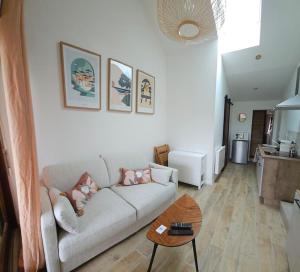 logement avec cuisine et jardinet proche lac